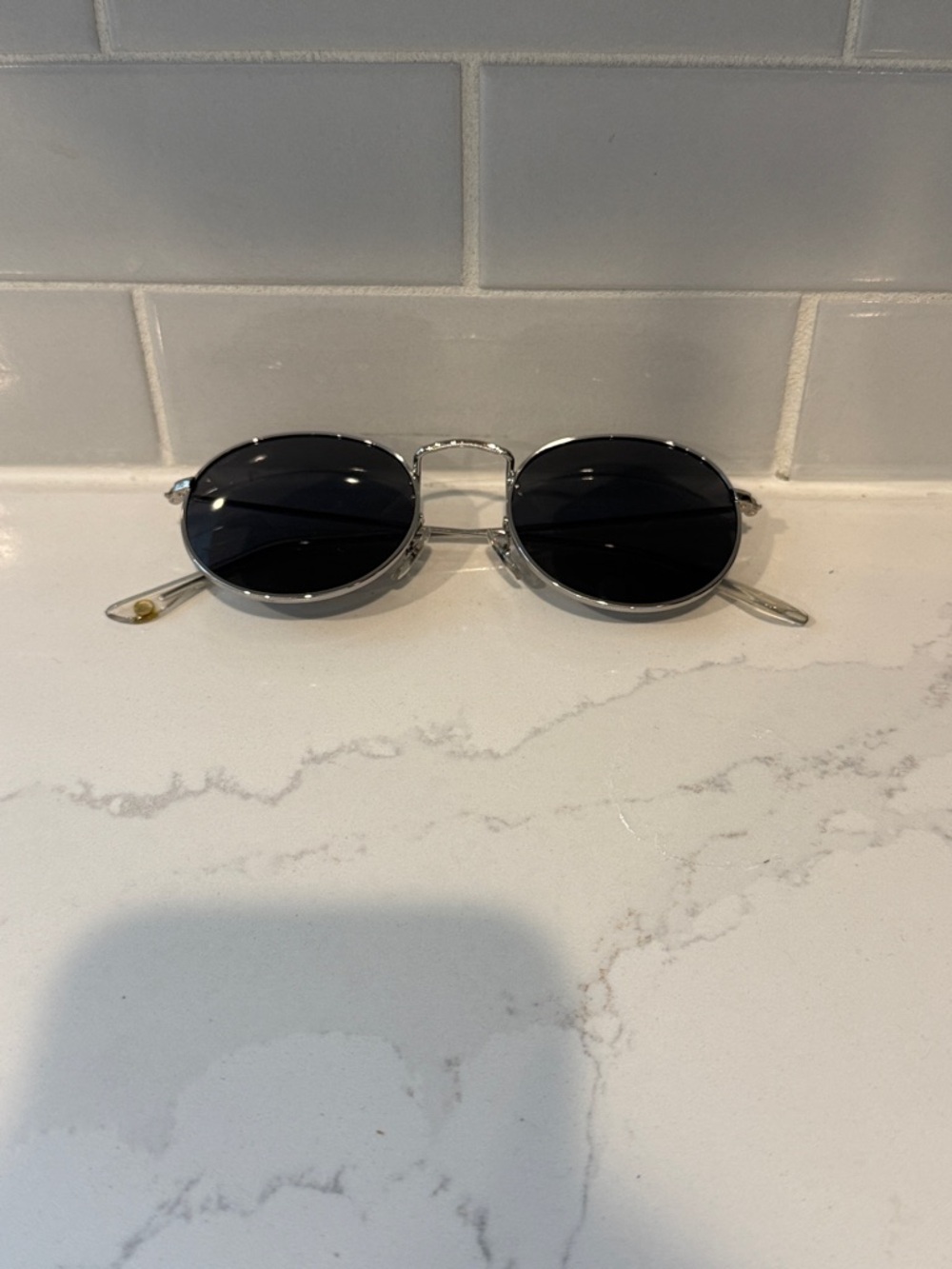 Round Metal Frame Sunglasses - Silver with Black Lenses - Picture 4 of 4